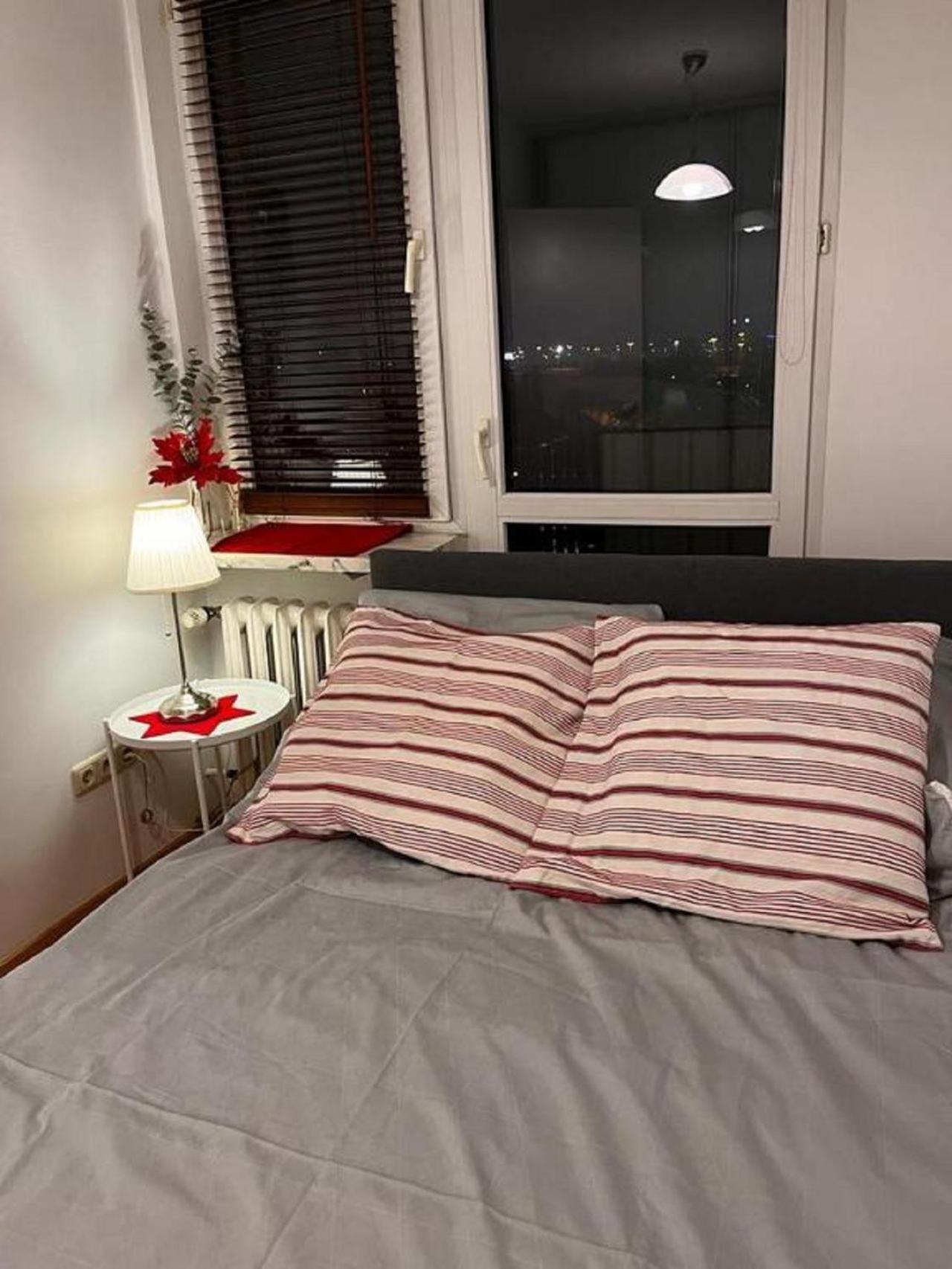 Bright And Cozy 34m Near Metro M2 And Tram